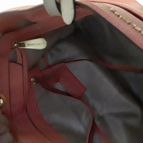 Purse - Picture 3 of 5